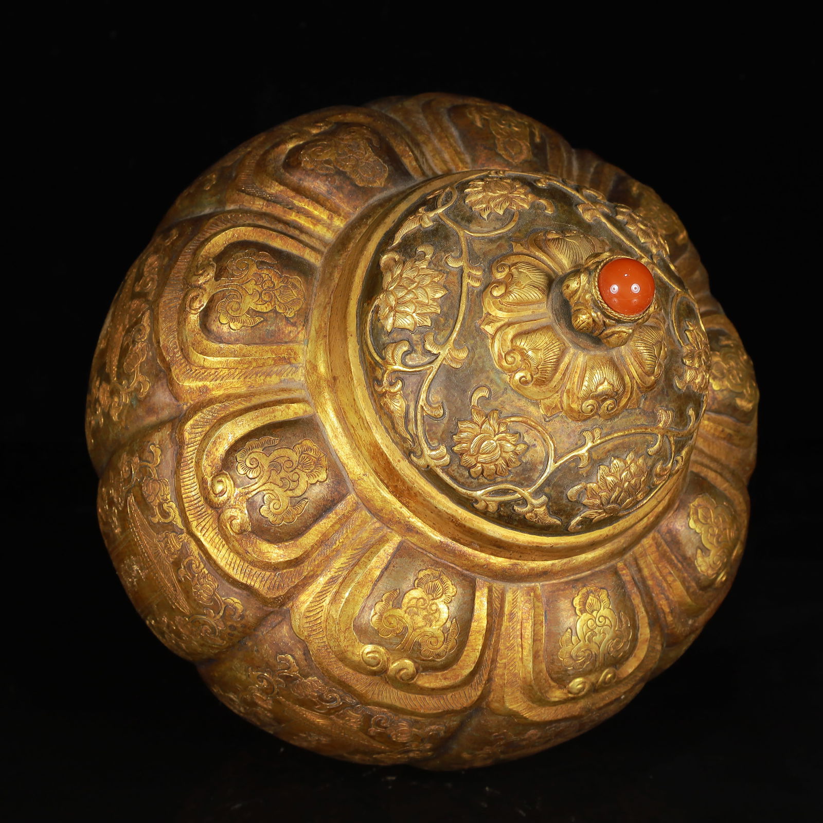 An Exquisite Gilt Silver Lotus Pattern Cover Jar,with Scriptures - 6