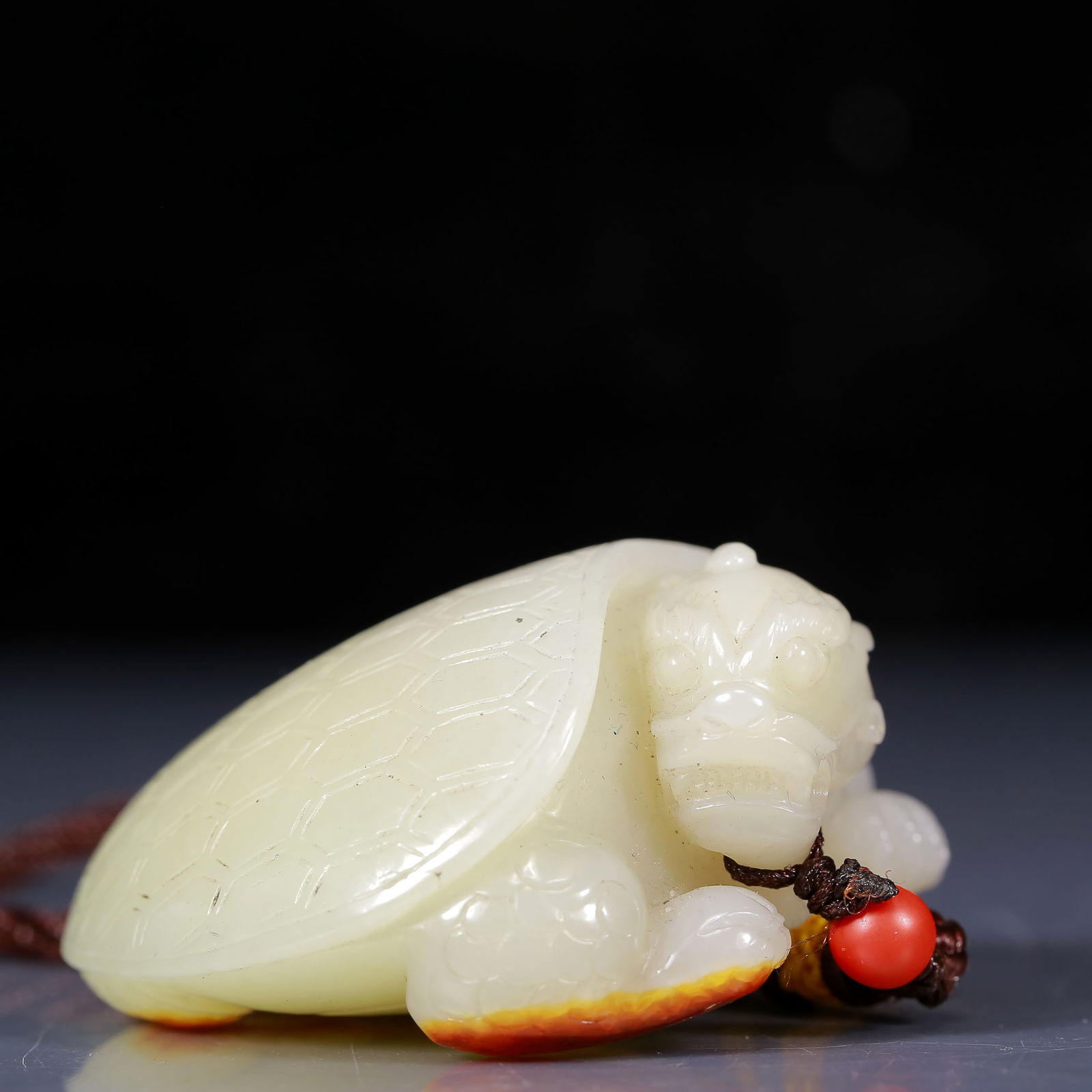 An Exquisite White Jade Dragon Turtle Pattern Pendant (1 of 7)