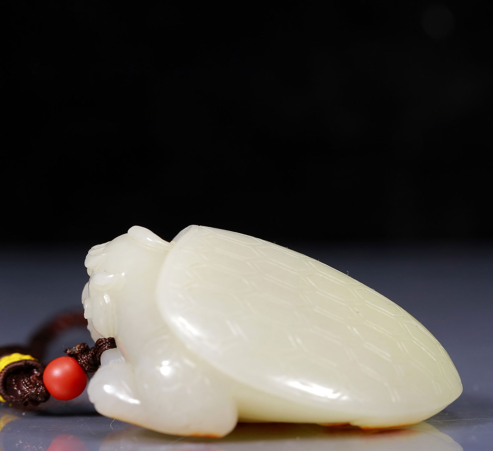 An Exquisite White Jade Dragon Turtle Pattern Pendant - 4