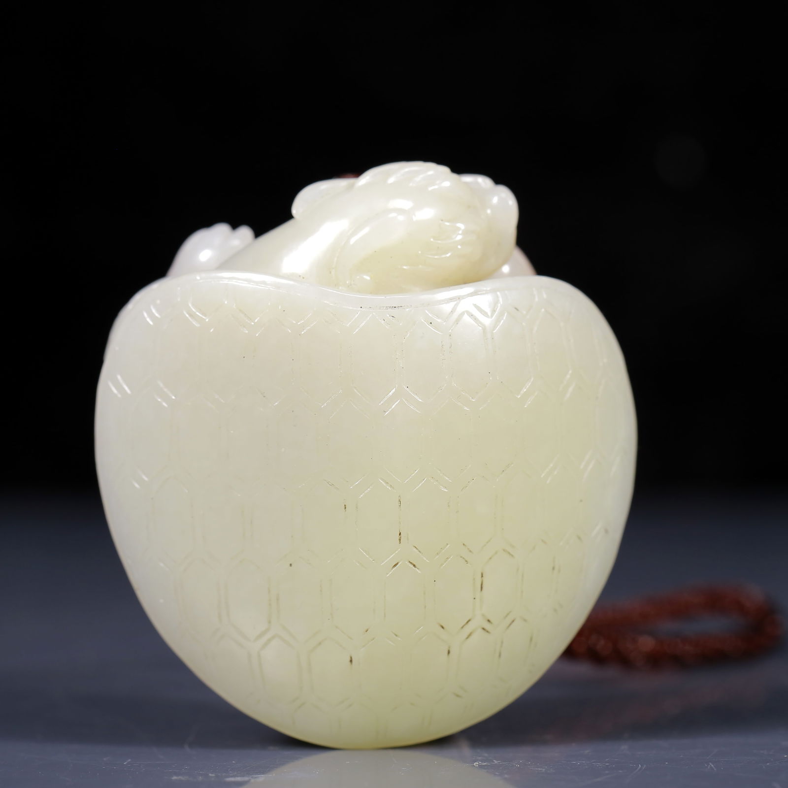 An Exquisite White Jade Dragon Turtle Pattern Pendant - 6