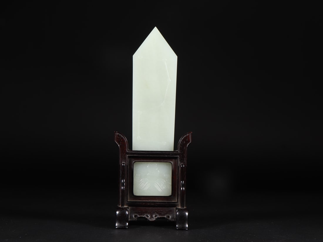 An Exquisite White Jade Figure Pattern Ornament,with Poem: An Exquisite White Jade Figure Pattern Ornament,with Poem,Qing Dynasty,China,Size:6.4inx1.7inx0.2in,Weight:95g 