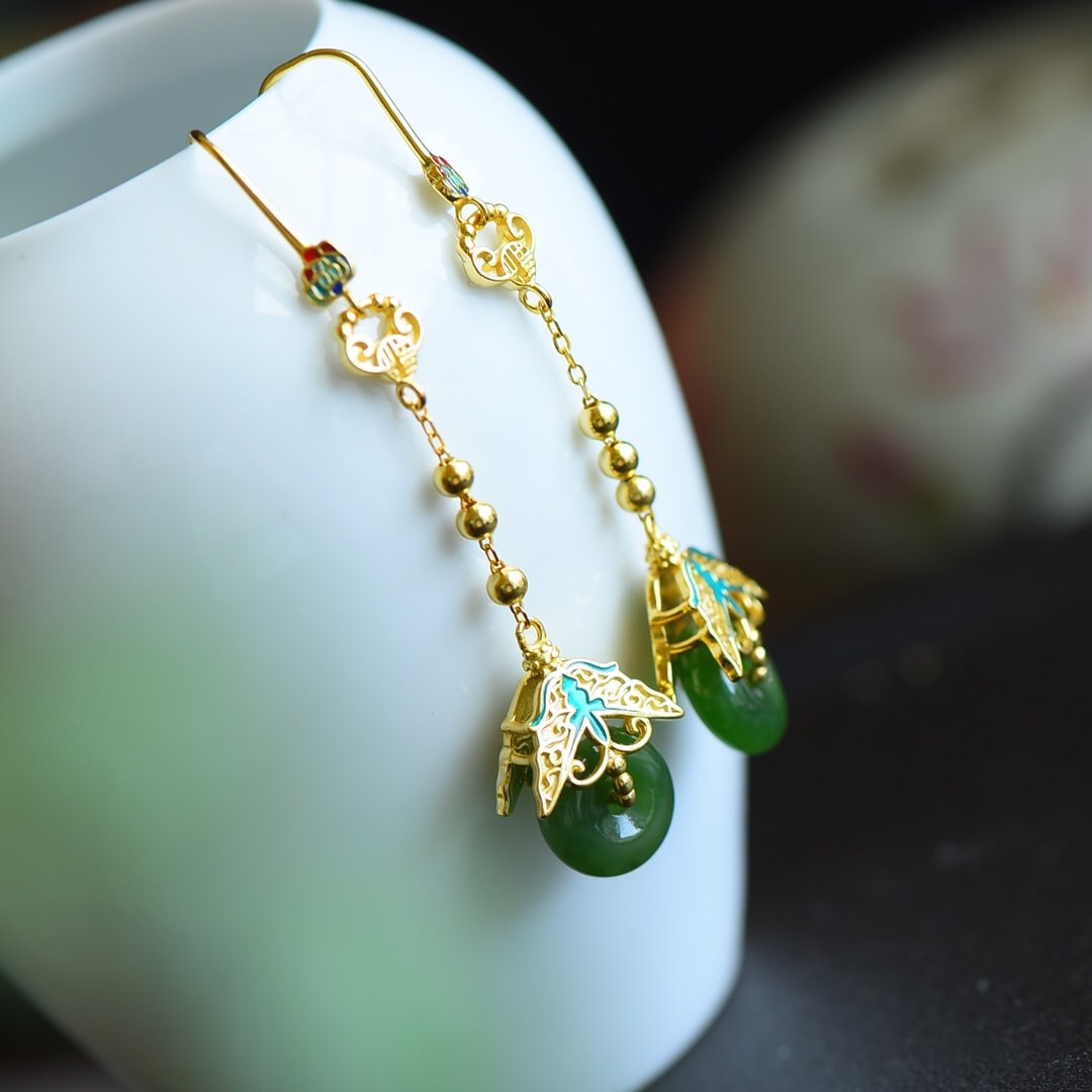 A Pair of Exquisite Sterling Silver-Gold Plated Inlaid Jasper Enamel Earrings: A Pair of Exquisite Sterling Silver-Gold Plated Inlaid Jasper Enamel Earrings,Size:0.5inx0.5in 一对纯银镀金镶碧玉珐琅耳环