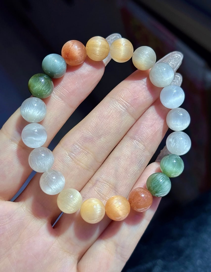 An Exquisite Crystal Bracelets - 2