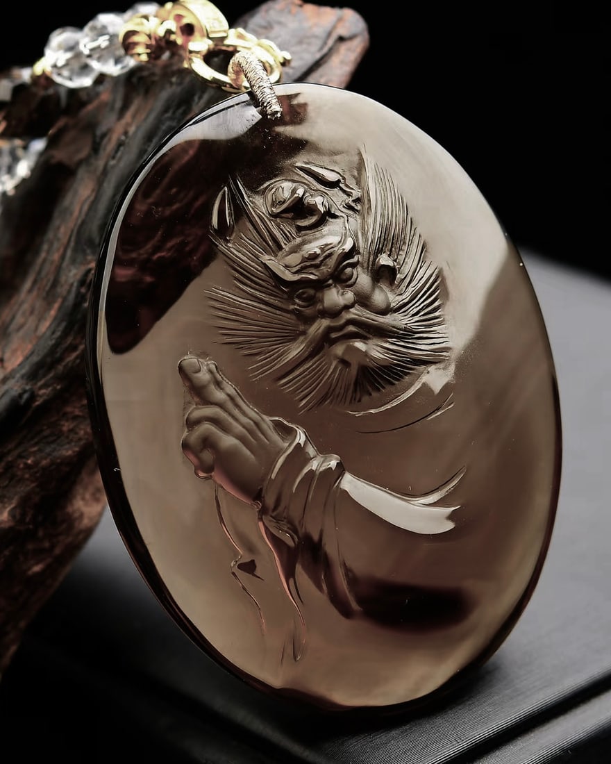 An Exquisite Crystal Figure Pattern Pendant - 3