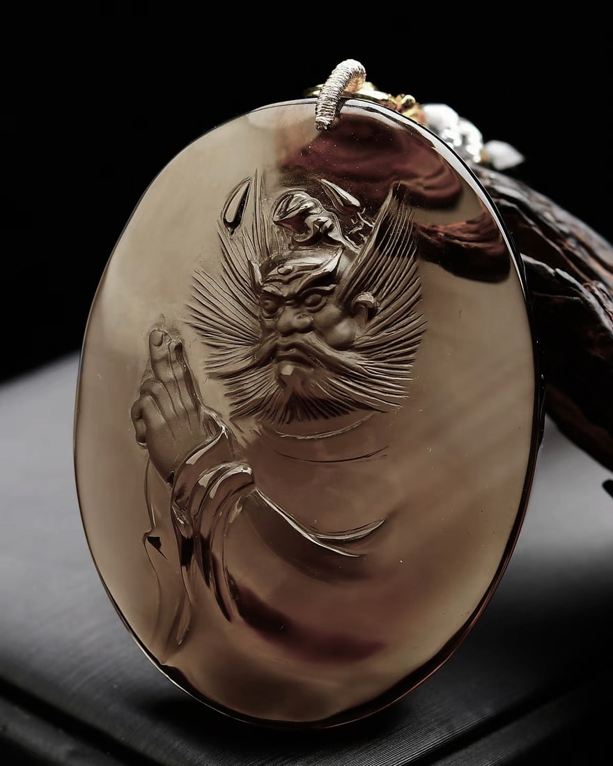 An Exquisite Crystal Figure Pattern Pendant - 4