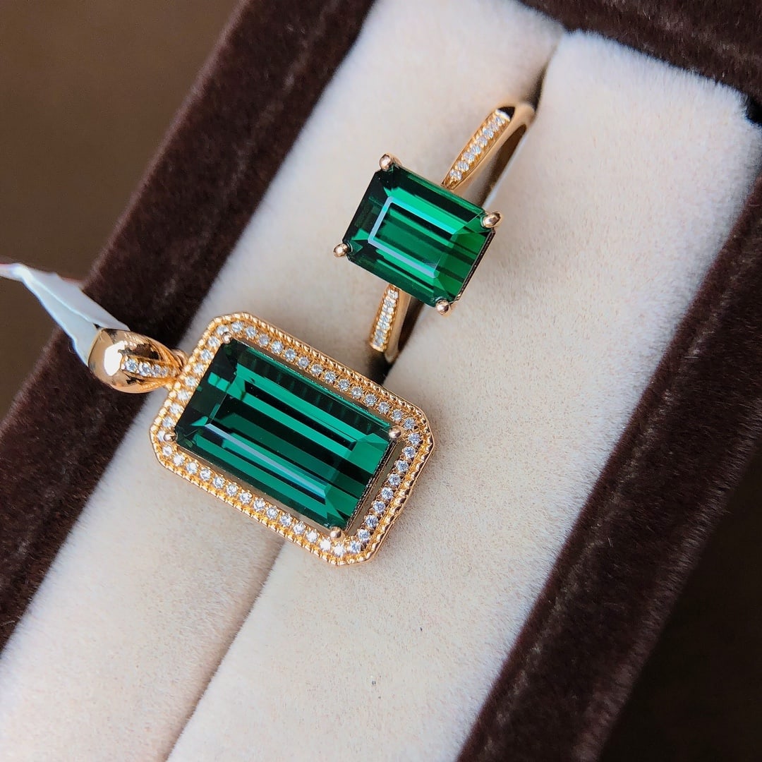 2.85Ctw Natural Tourmaline Ring&5.3Ctw Natural Tourmaline Necklace: 2.85Ctw Natural Tourmaline Ring&5.3Ctw Natural Tourmaline Necklace,Size:(Necklace)0.5inx0.3in,(Ring)0.3inx0.3in 2.85Ctw天然碧玺戒指&5.3Ctw天然碧&#