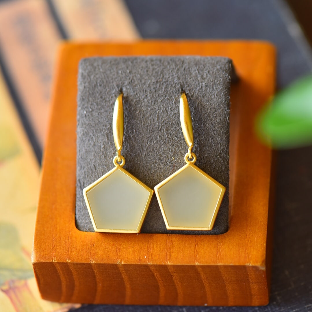 A Pair of Exquisite Sterling Silver-Gold Plated Inlaid White Jade Earrings: A Pair of Exquisite Sterling Silver-Gold Plated Inlaid White Jade Earrings,Size:0.7inx1.3in 一对纯银镀金镶白玉耳环