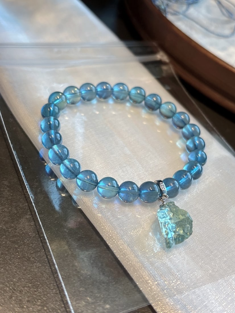 An Exquisite Aquamarine Bracelets - 4