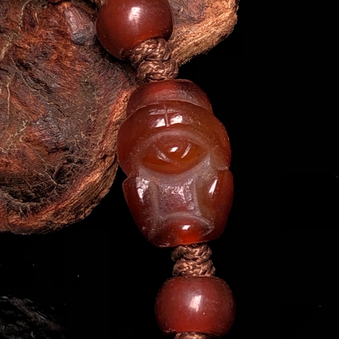 A Precious Agate Bracelets - 8