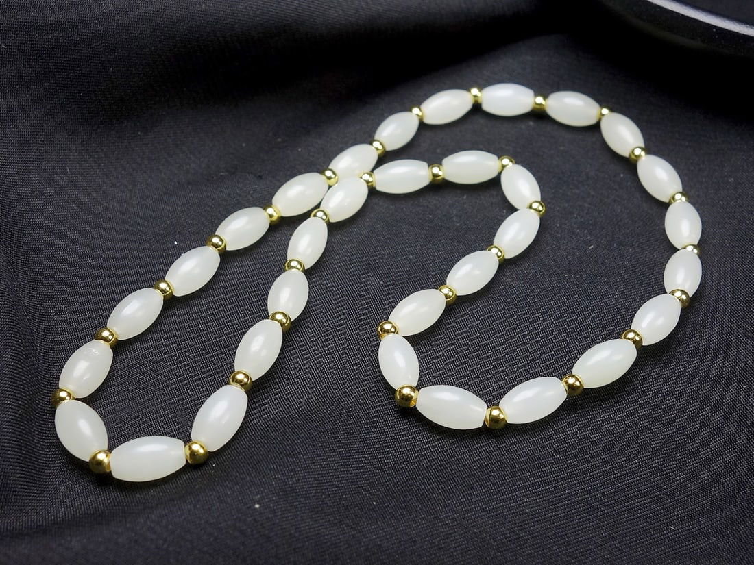 An Exquisite White Jade Bracelets - 6