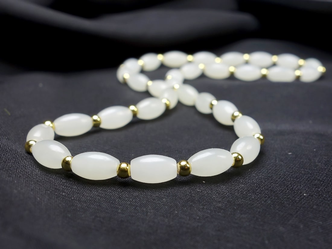 An Exquisite White Jade Bracelets - 7