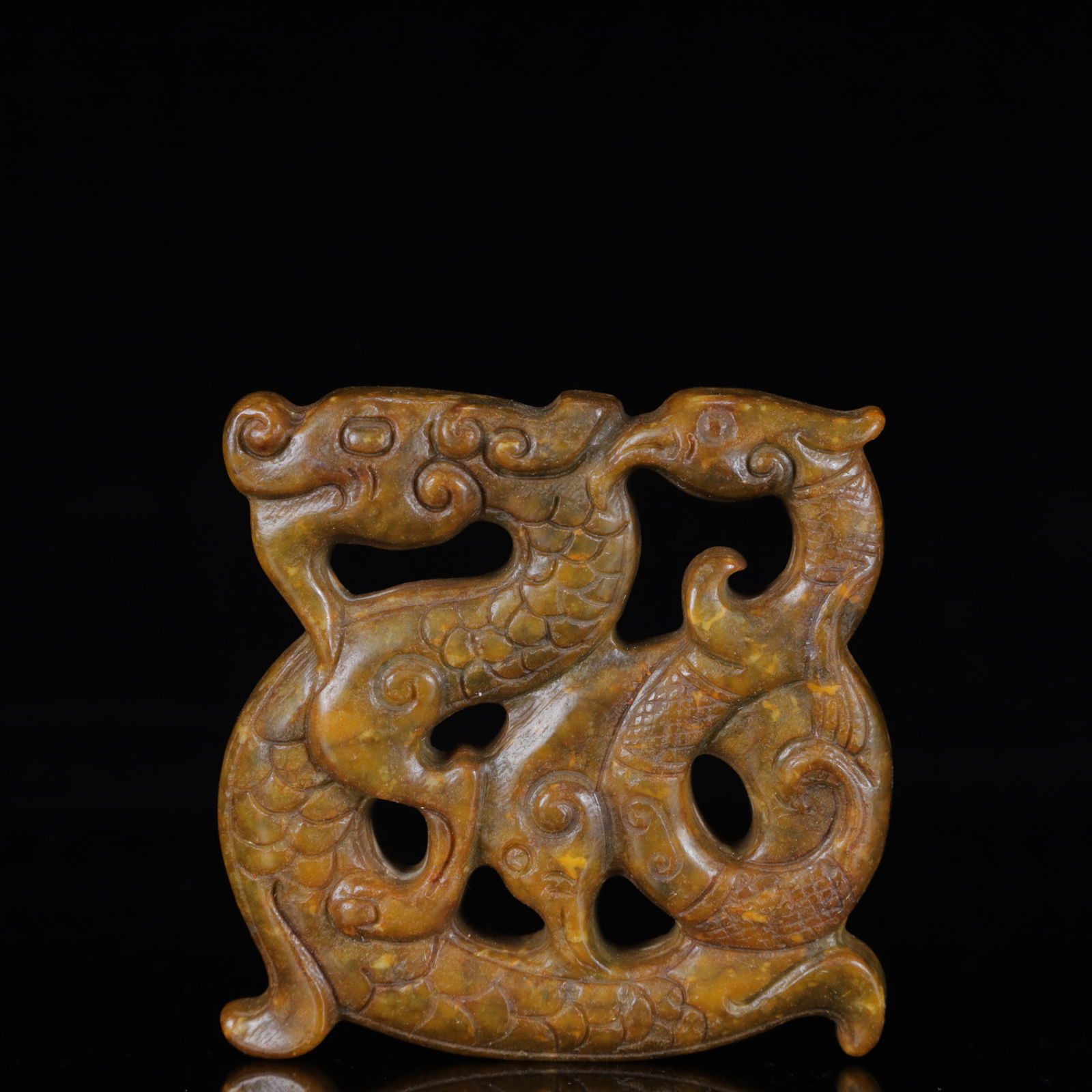 A Rare Gaogu yu Dragon Ornament (1 of 4)