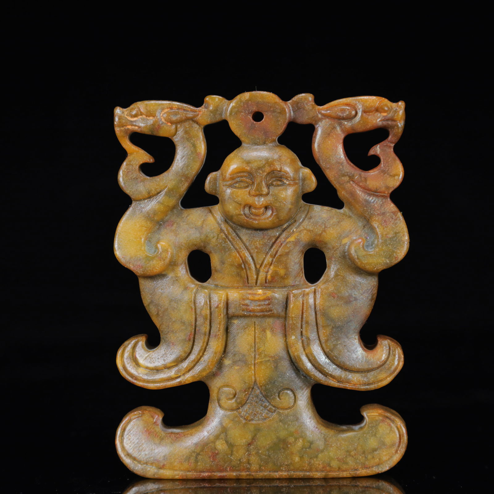 A Rare Gaogu yu Figure Pendant (1 of 4)