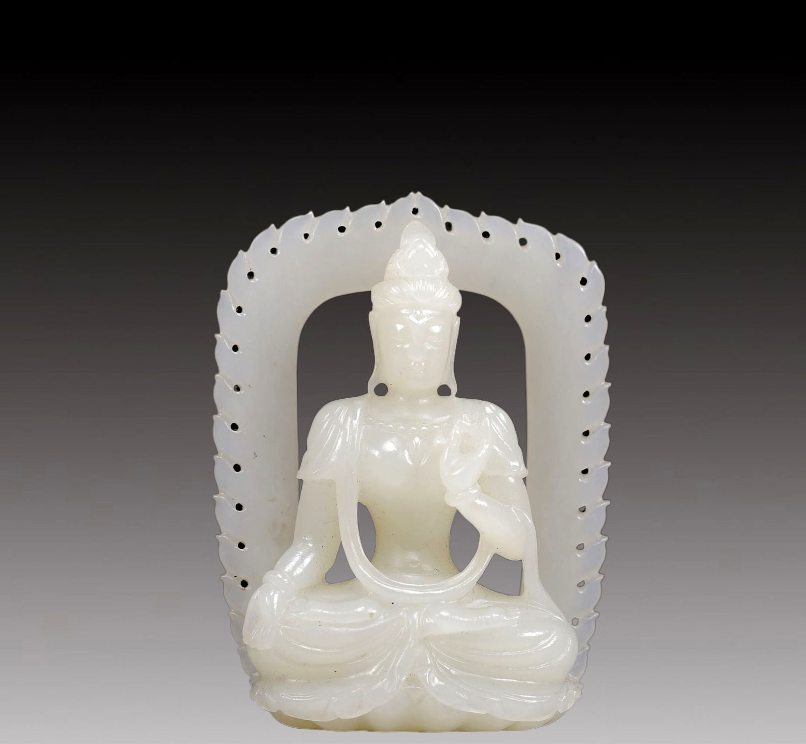 An Exquisite White Jade Statue of Sakyamuni (1 of 5)