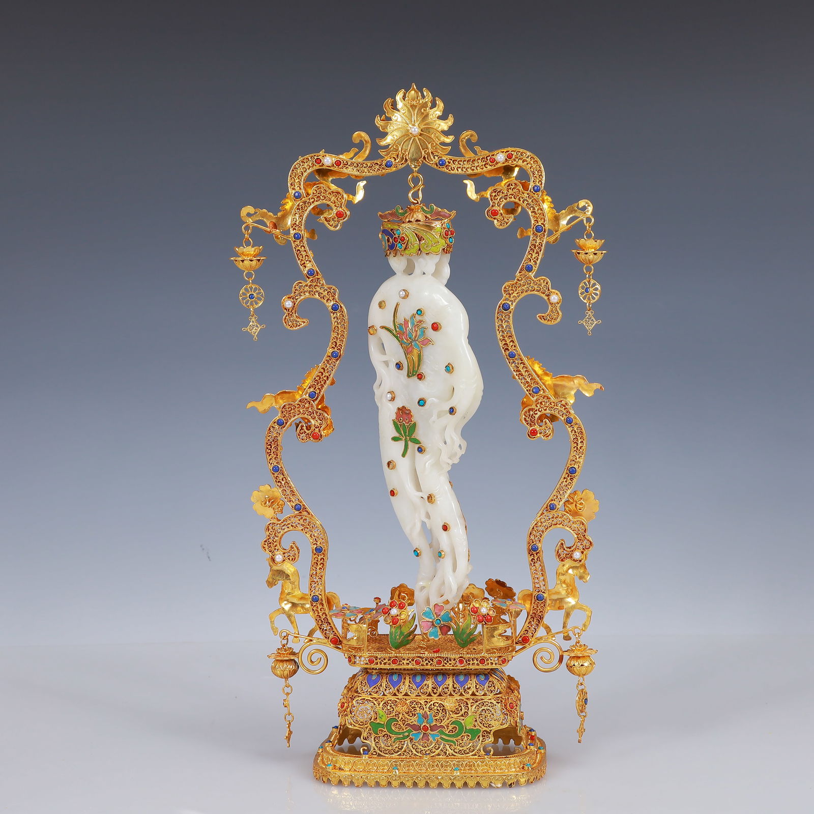 A Huge Filigree and Gilding Inlaid White Jade Ginseng Ornament,Inlaid Gems: A Huge Filigree and Gilding Inlaid White Jade Ginseng Ornament,Inlaid Gems,Qing Dynasty, China,Qianlong Four-Character Mark,Size:8.3inx3.1inx15.7in,Weight:1100g 花丝鎏金嵌