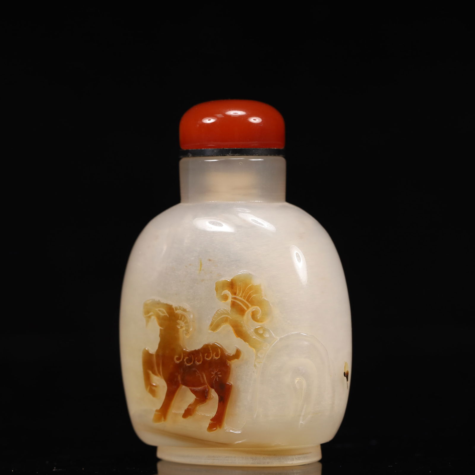 An Exquisite Agate Sheep Pattern Snuff Bottle - 2