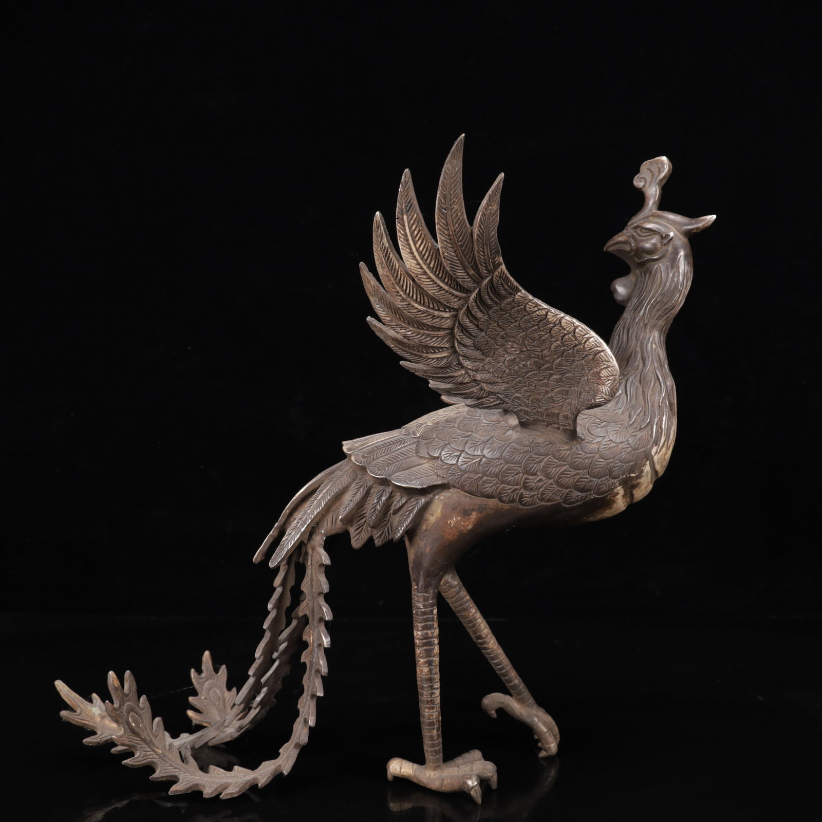 An Exquisite Silver Phoenix Ornament: An Exquisite Silver Phoenix Ornament,Qing Dynasty,China,Size:13inx11.8inx14.2in,Weight:3500g 银凤摆件,中国清代