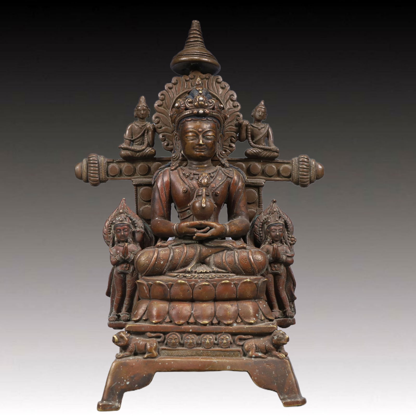 A Solemn Bronze Statue of Avalokitesvara, With Inscription: A Solemn Bronze Statue of Avalokitesvara, With Inscription, Qing Dynasty, China, Size:7.9inx3.9inx12.2in, Weight:3250g 
