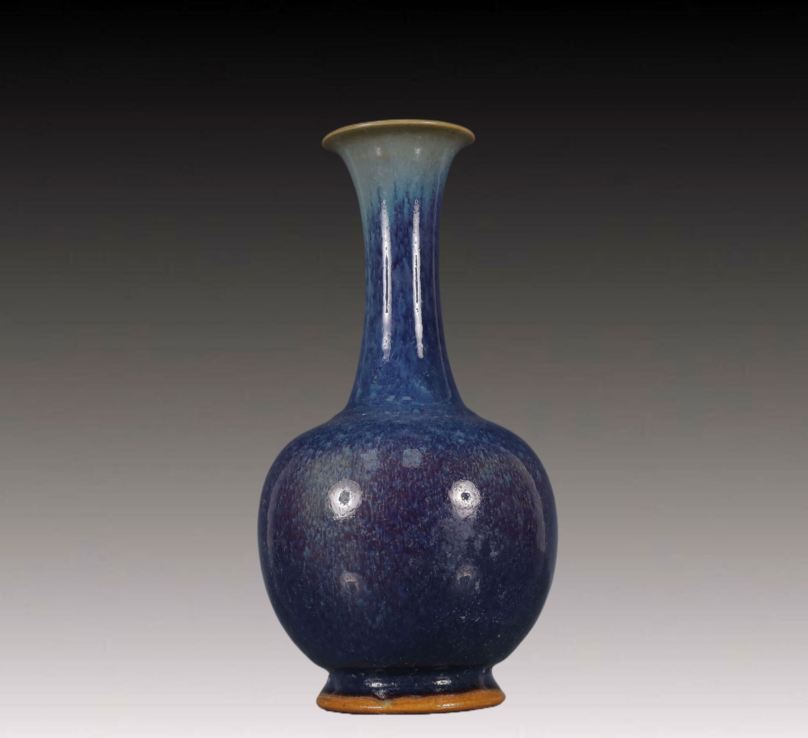 An Exquisite Jun yao Vase (1 of 8)