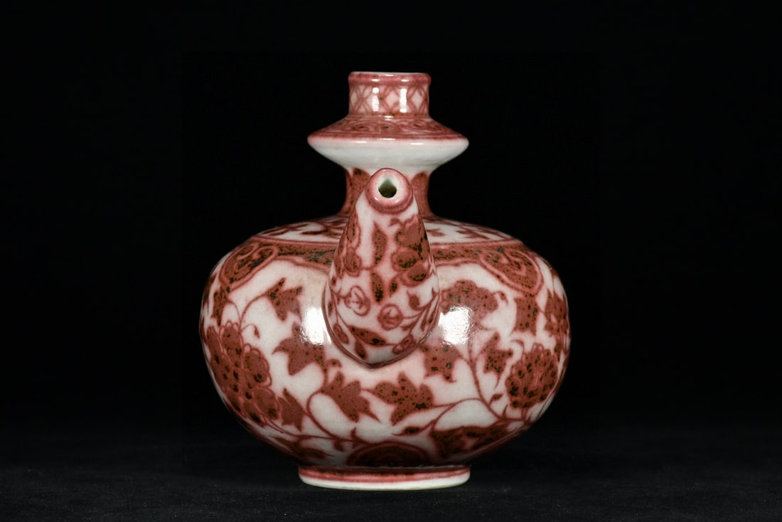 An Exquisite Underglaze-Red Lotus Pattern Ewer - 2
