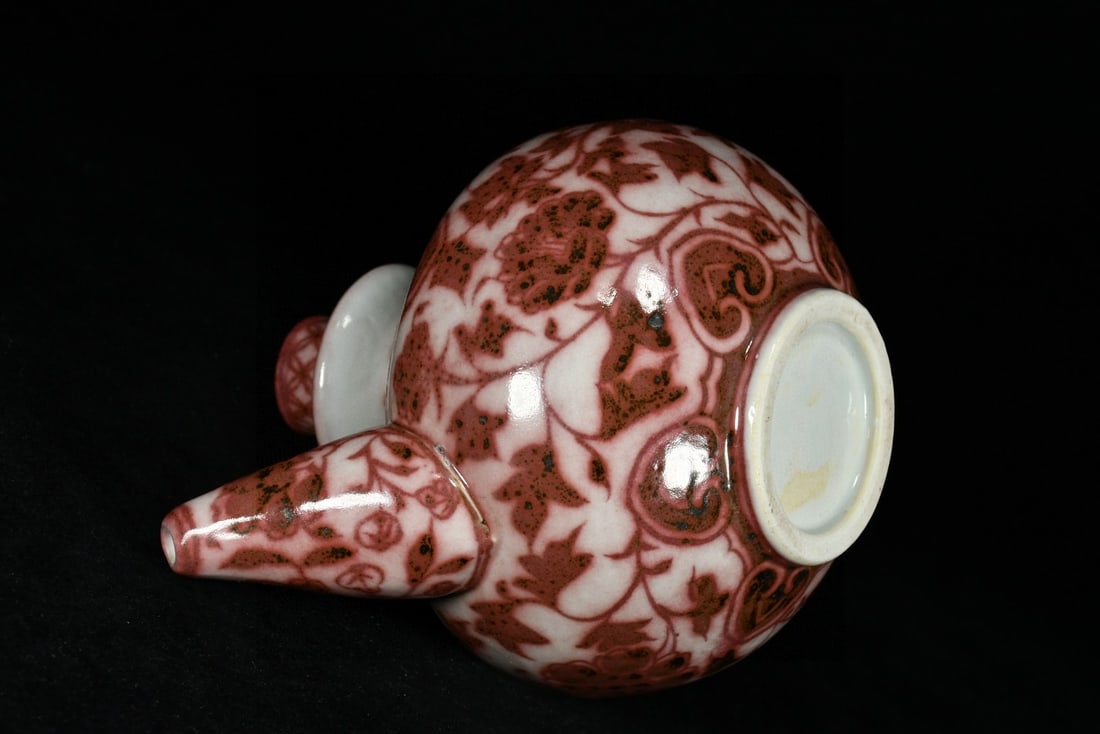 An Exquisite Underglaze-Red Lotus Pattern Ewer - 8