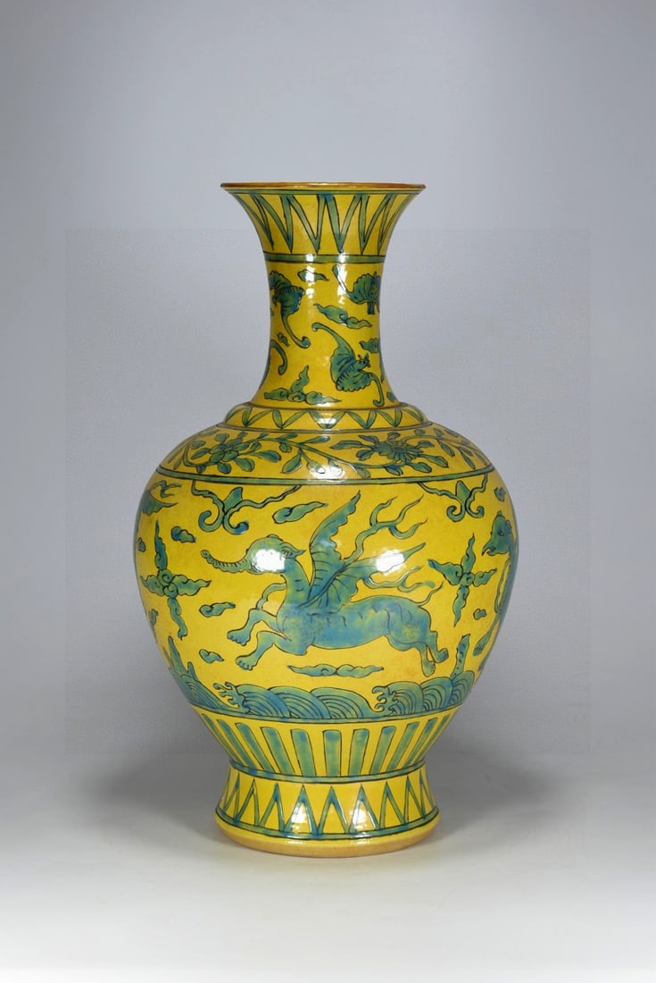 A Rare Yellow Glazed Green Color Seawater and Auspicious Beast Pattern Vase: A Rare Yellow Glazed Green Color Seawater and Auspicious Beast Pattern Vase,Ming Dynasty, China,Wanli Six-character Mark,Size:15.4inx8.7in 黄釉绿彩海水瑞Ð
