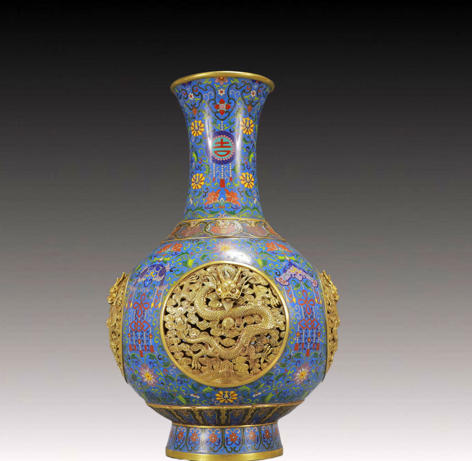 A Huge Cloisonne Hollow Dragon Pattern Vase (1 of 10)