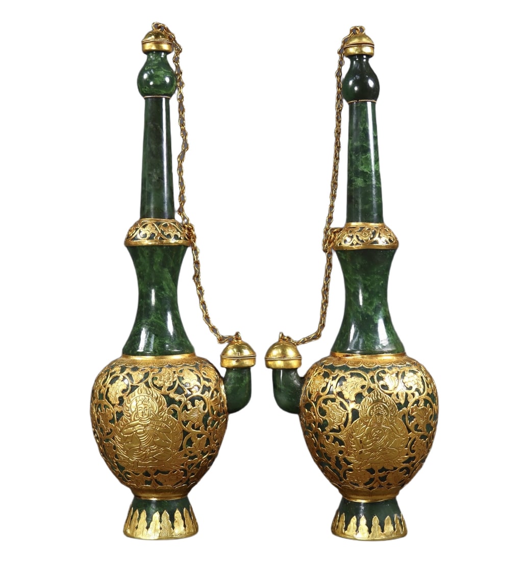 A Pair of Rare Jasper Cover with Gold Buddha Statue Pattern Bottles: A Pair of Rare Jasper Cover with Gold Buddha Statue Pattern Bottles,Qing Dynasty,China,Size:12inx3.5inx2.8in,Total Weight:1501g 一对碧玉包金佛像纹