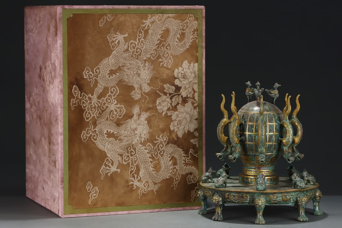 A Huge Bronze Inlaid Gold Dragon and Phoenix Pattern Ornament,With Base,With Inscription: A Huge Bronze Inlaid Gold Dragon and Phoenix Pattern Ornament,With Base,With Inscription,Qing Dynasty, China,Size:17.3inx15.9in 