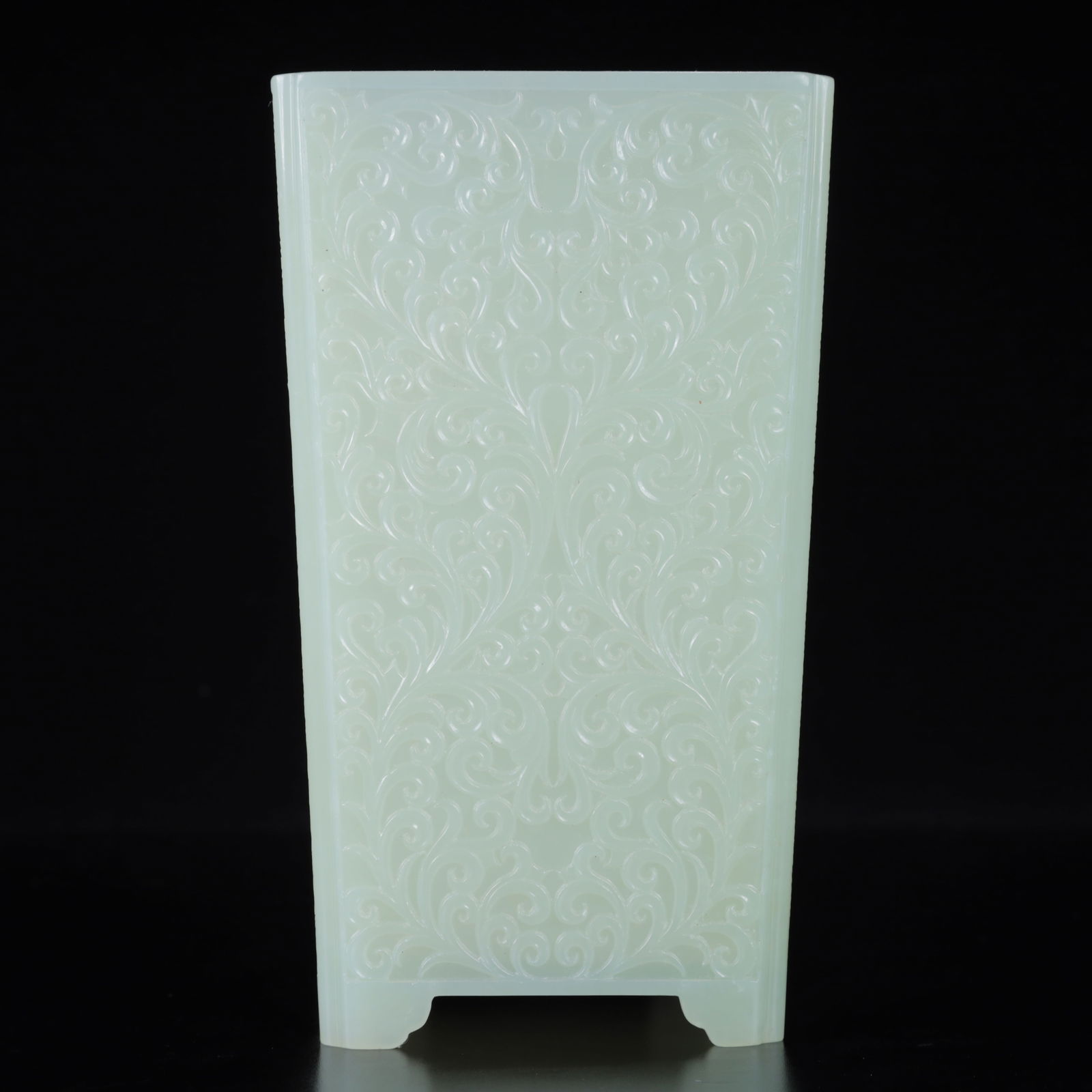 An Exquisite White Jade Flower Pattern Brush Pot - 9