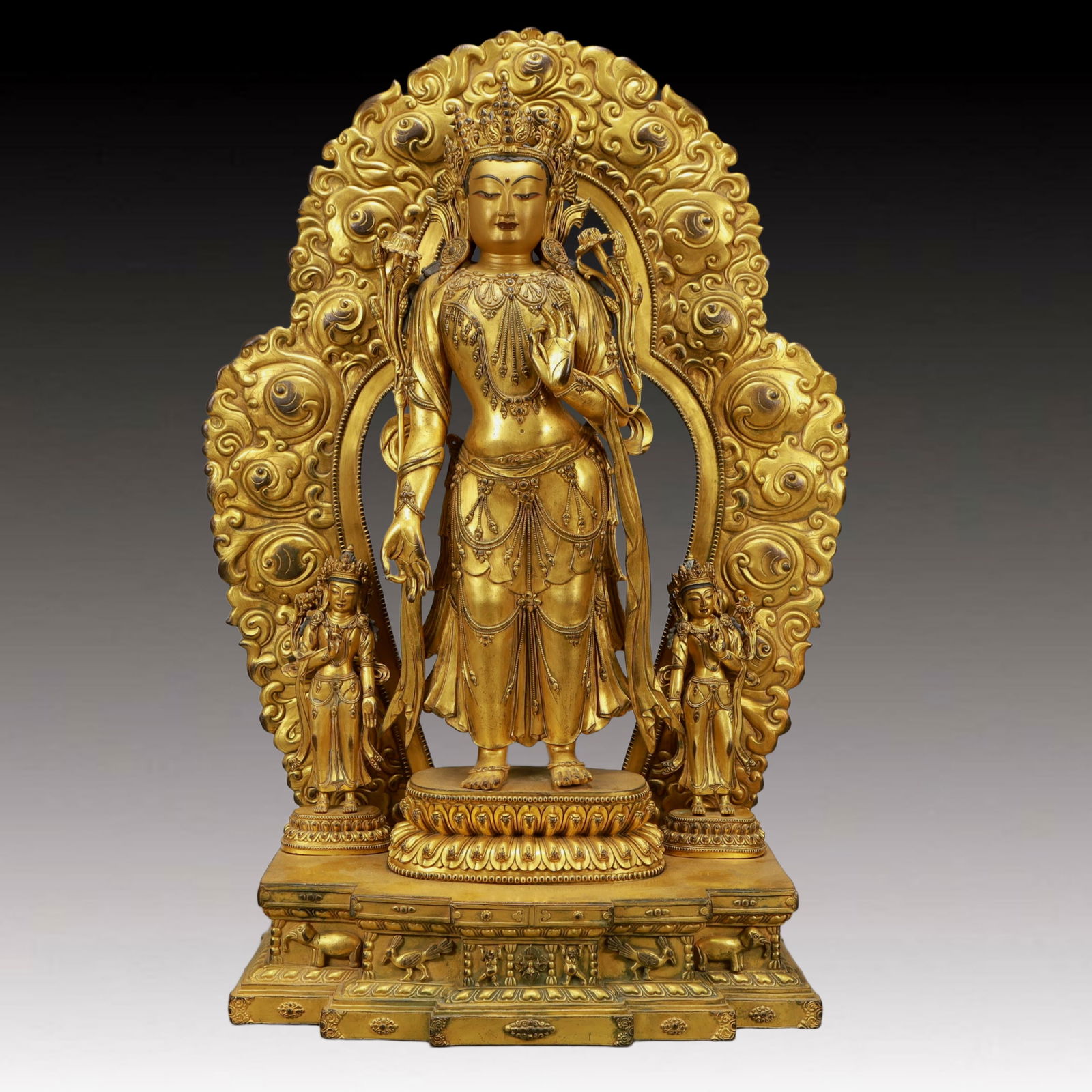 A Solemn Gilt Bronze Statue of Avalokitesvara: A Solemn Gilt Bronze Statue of Avalokitesvara,Ming Dynasty, China,Size:17.1inx8.9inx29.5in,Weight:30100g 铜鎏金观音像,中国明代