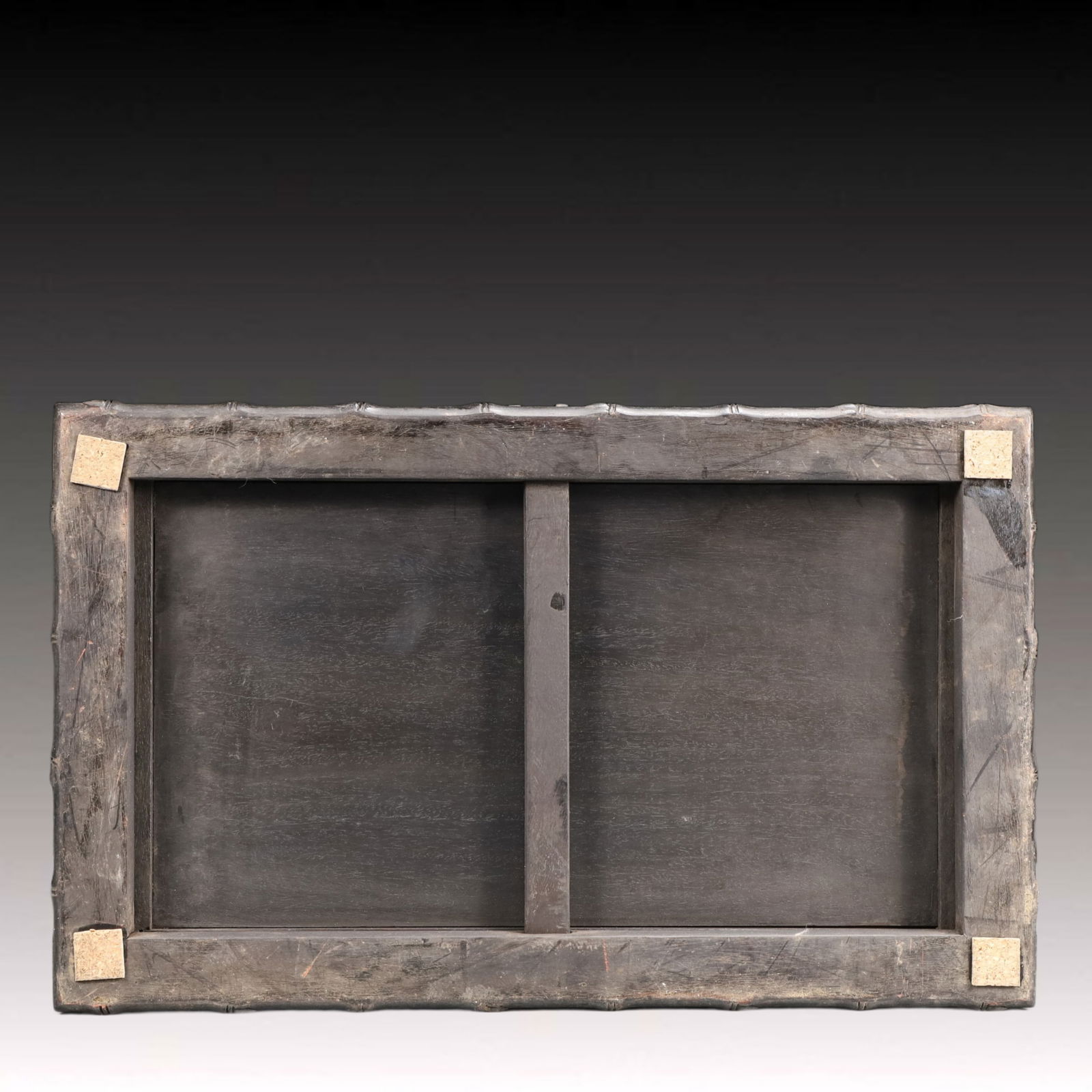 An Exquisite Eaglewood Figure Pattern Cabinet - 8