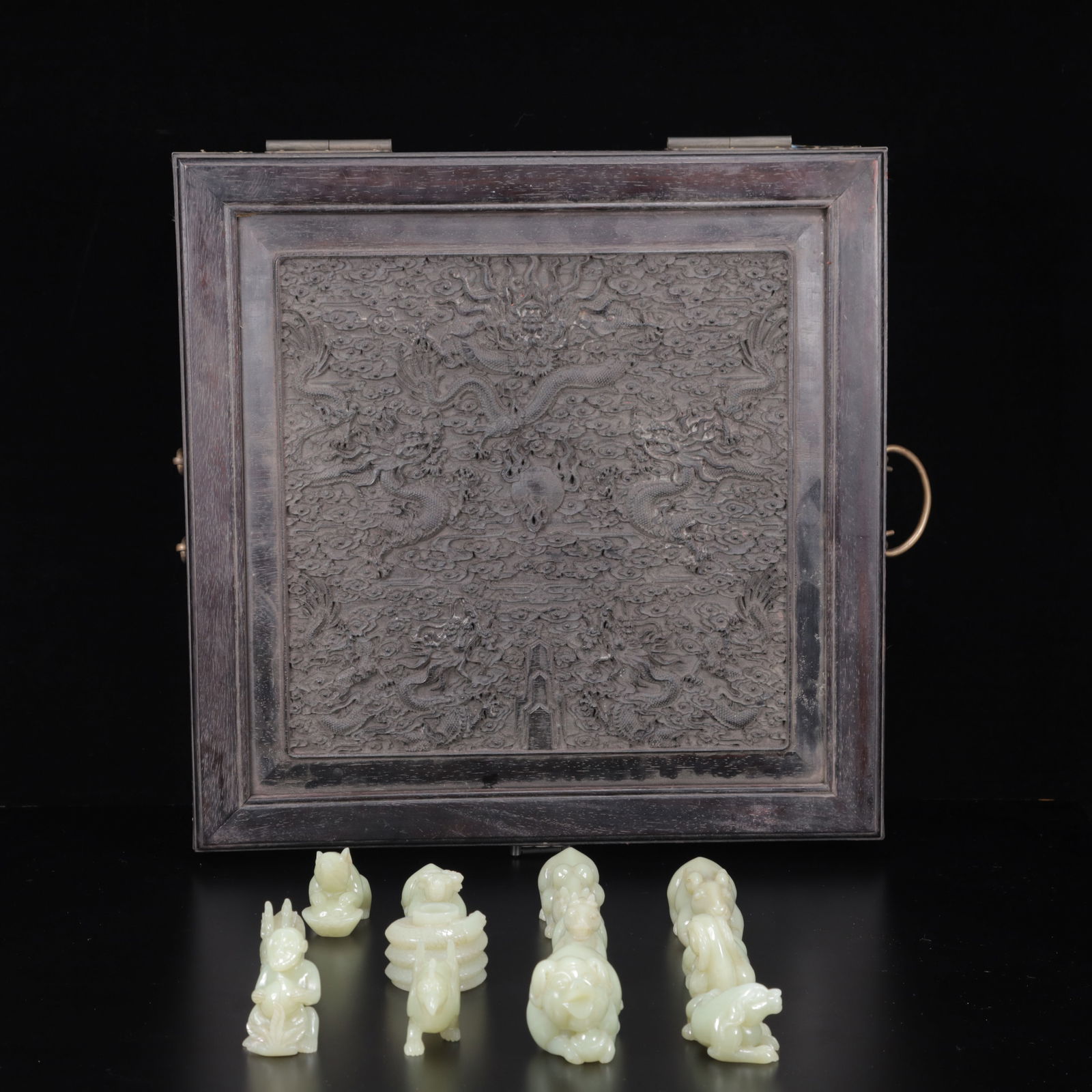 A Set of Exquisite White Jade the Twelve Chinese Zodiac Signs Ornaments: A Set of Exquisite White Jade the Twelve Chinese Zodiac Signs Ornaments,Qing Dynasty, China,Size:(Tiger)4.3inx1.6in,(Dog)3.1inx2inx1.6in,Weight:2050g 一套白玉十二&#