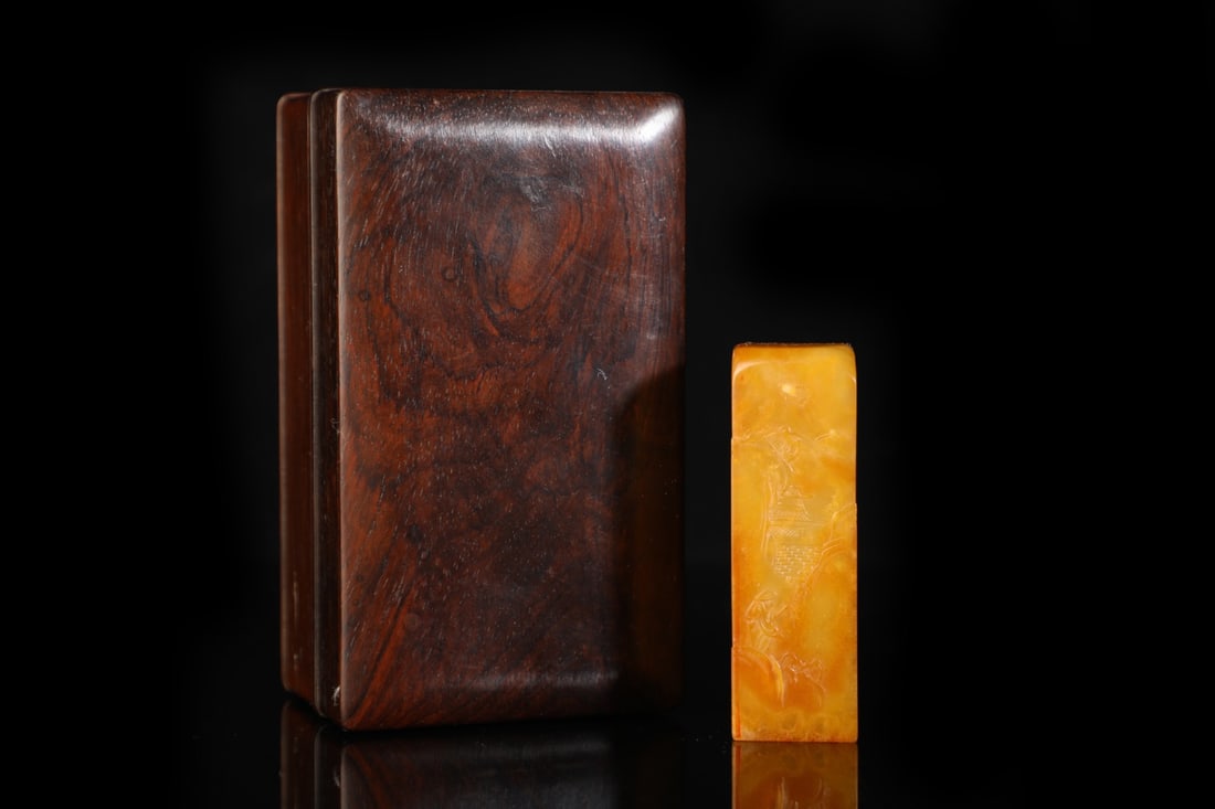 An Exquisite Tianhuang Stone Landscape and Figure Pattern Seal: An Exquisite Tianhuang Stone Landscape and Figure Pattern Seal,Qing Dynasty, China,Size:3.3inx1.1in,Weight:149g 田黄石山水人物纹印章,中