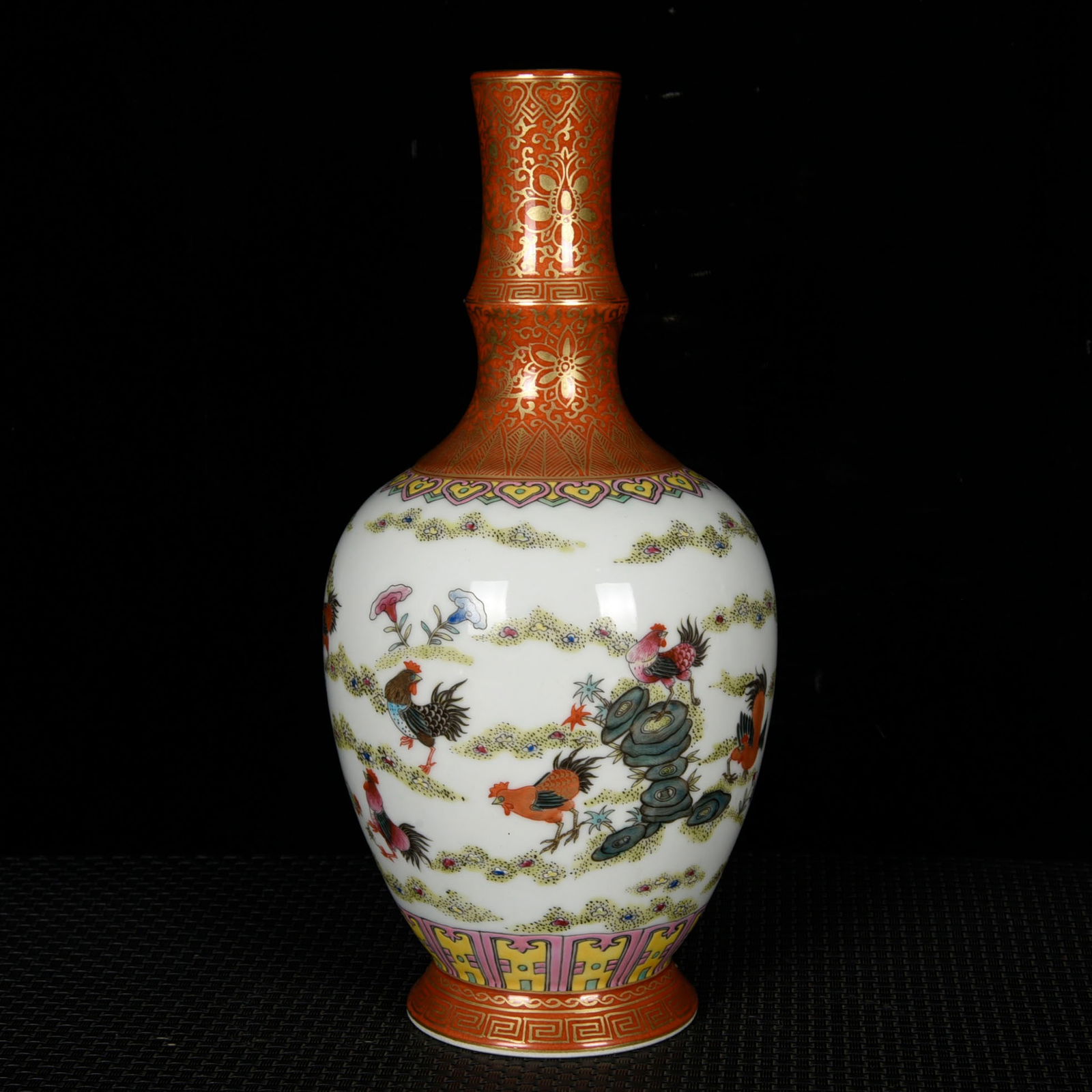 An Exquisite Enamel Iron-Red Glazed Painted Gold Rooster Pattern Vase: An Exquisite Enamel Iron-Red Glazed Painted Gold Rooster Pattern Vase,Qing Dynasty, China,Yongzheng Four-character Mark,Size:9.4inx4.7in 珐琅彩矾红釉描金