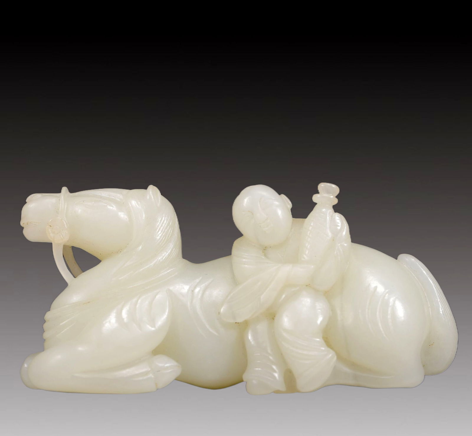 An Exquisite White Jade Figure Ornament (1 of 6)