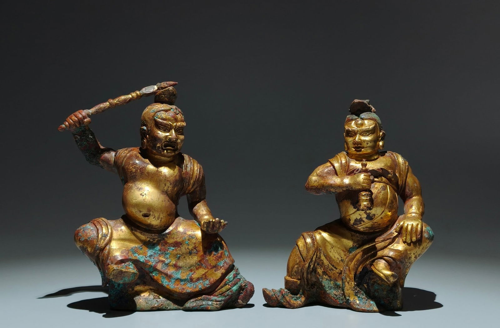 A Pair of Exquisite Gilt Bronze Figure Ornaments (1 of 9)