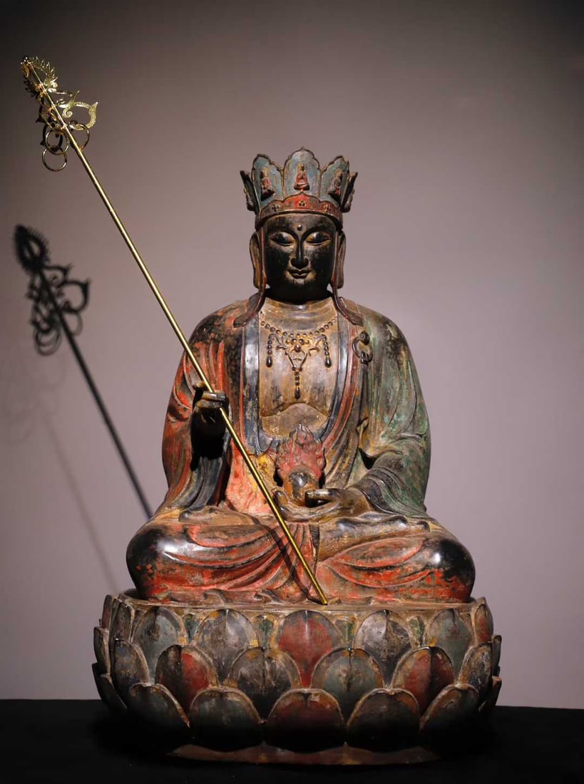 A Solemn Limestone Painted Color Statue of Kshitigarbha Bodhisattva: A Solemn Limestone Painted Color Statue of Kshitigarbha Bodhisattva,Ming Dynasty,China,Size:32.3inx20.9inx16.9in 青石彩绘地藏王像,中国਴