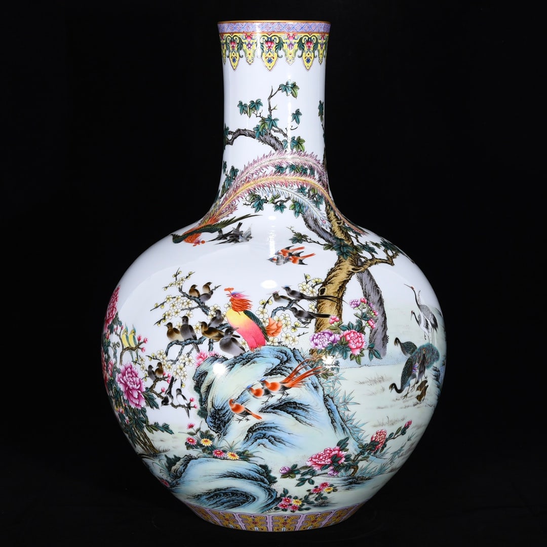 A Huge Famille-Rose Painted Gold Flower and Bird Pattern Vase,With Poem: A Huge Famille-Rose Painted Gold Flower and Bird Pattern Vase,With Poem,Qing Dynasty, China,Qianlong Six-character Mark,Size:22inx15in 粉彩描金花鸟纹瓶,
