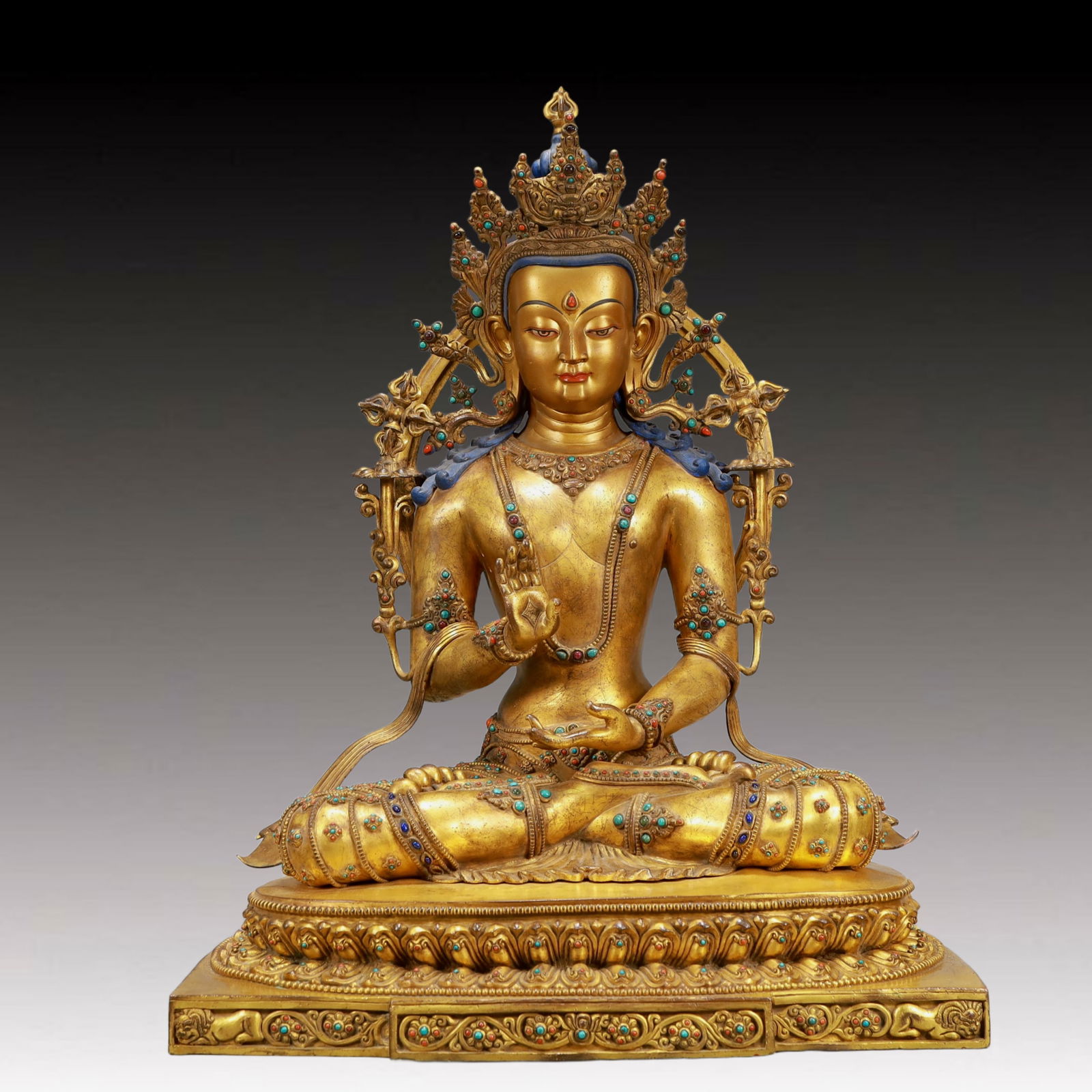A Solemn Gilt Bronze Statue of Avalokitesvara,Inlaid Turquoise: A Solemn Gilt Bronze Statue of Avalokitesvara,Inlaid Turquoise,Ming Dynasty, China,Size:19.7inx14.6inx25.6in,Weight:32300g 