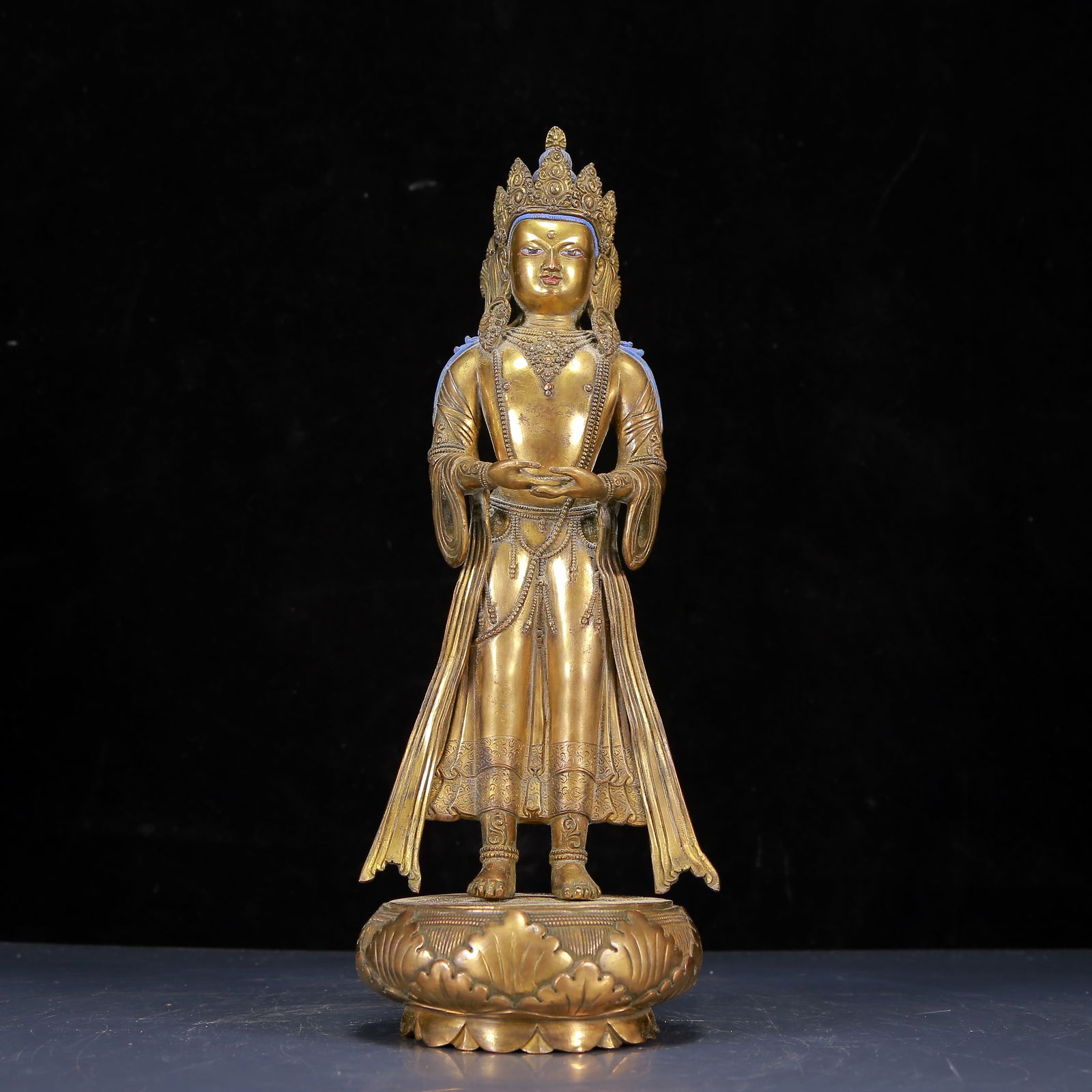 A Solemn Gilt Bronze Statue of Amitayus: A Solemn Gilt Bronze Statue of Amitayus,Qing Dynasty, China,Size:4.7inx12.6in,Weight:2645g 铜鎏金长寿佛像，清代