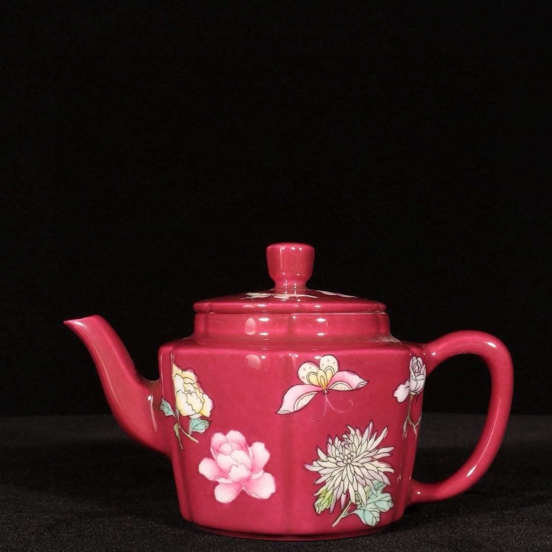 An Exquisite Ruby Red Ground Famille-Rose Flower and Butterfly Pattern Ewer: An Exquisite Ruby Red Ground Famille-Rose Flower and Butterfly Pattern Ewer,Qing Dynasty, China,Qianlong Six-character Mark,Size:3.1inx5.5in 胭脂红地粉彩花