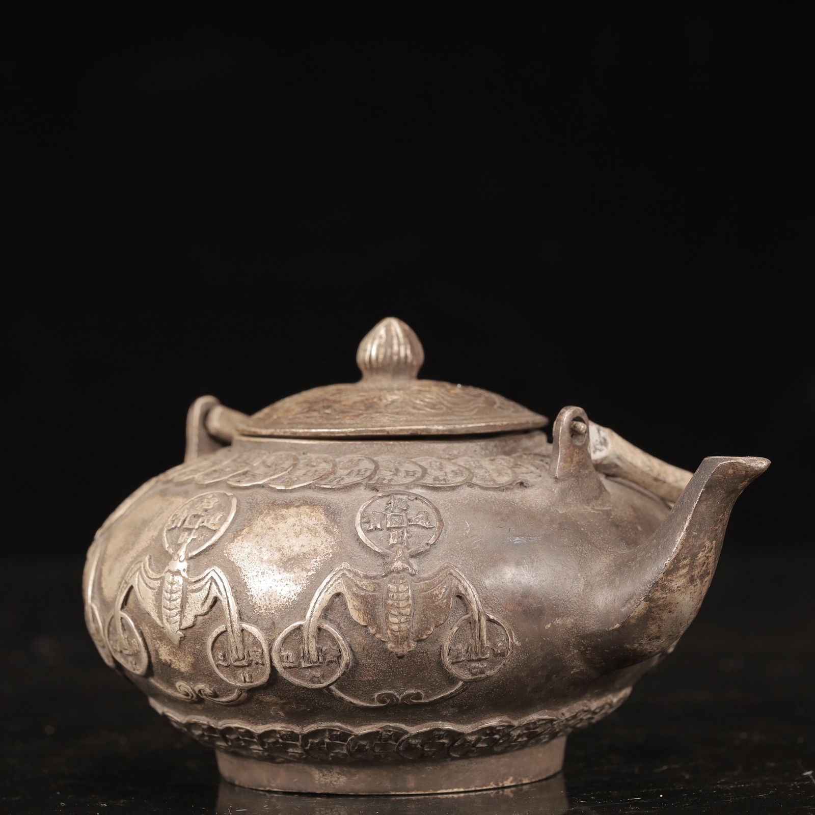 An Exquisite Silver Bats Pattern Ewer - 2