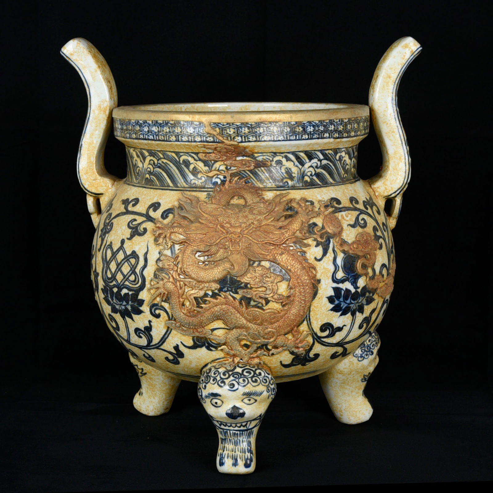 A Rare Blue and White Inlaid Gilt Bronze Lotus,Eight Treasures and Dragon Pattern Double-Ears and: A Rare Blue and White Inlaid Gilt Bronze Lotus,Eight Treasures and Dragon Pattern Double-Ears and Tripod Censer,Ming Dynasty, China,Size:15inx13.8in 青花镶铜鎏金
