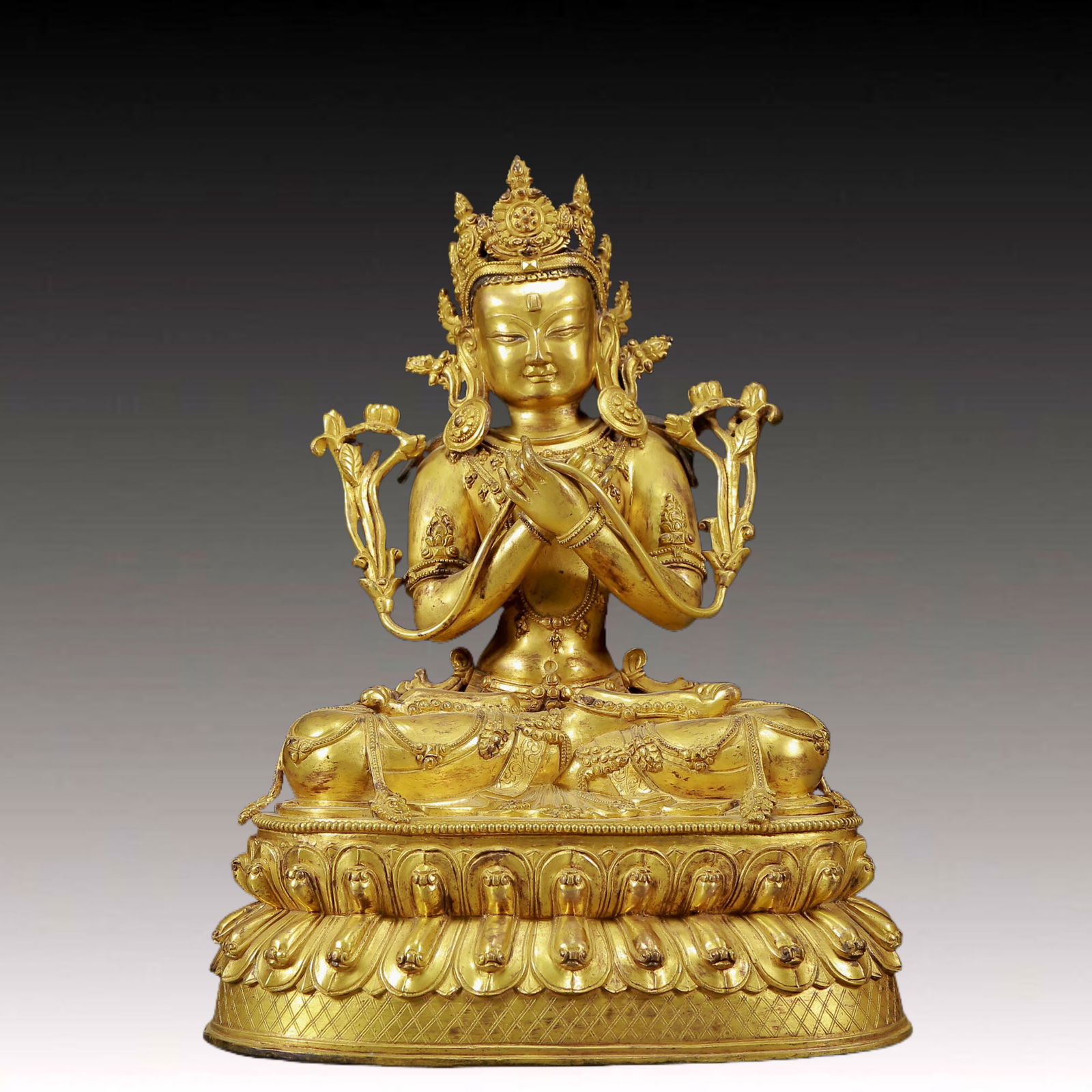 A Solemn Gilt Bronze Statue of Vajra: A Solemn Gilt Bronze Statue of Vajra,Ming Dynasty, China,Size:9.4inx6.7inx13.4in,Weight:6485g 铜鎏金金刚总持像，明代