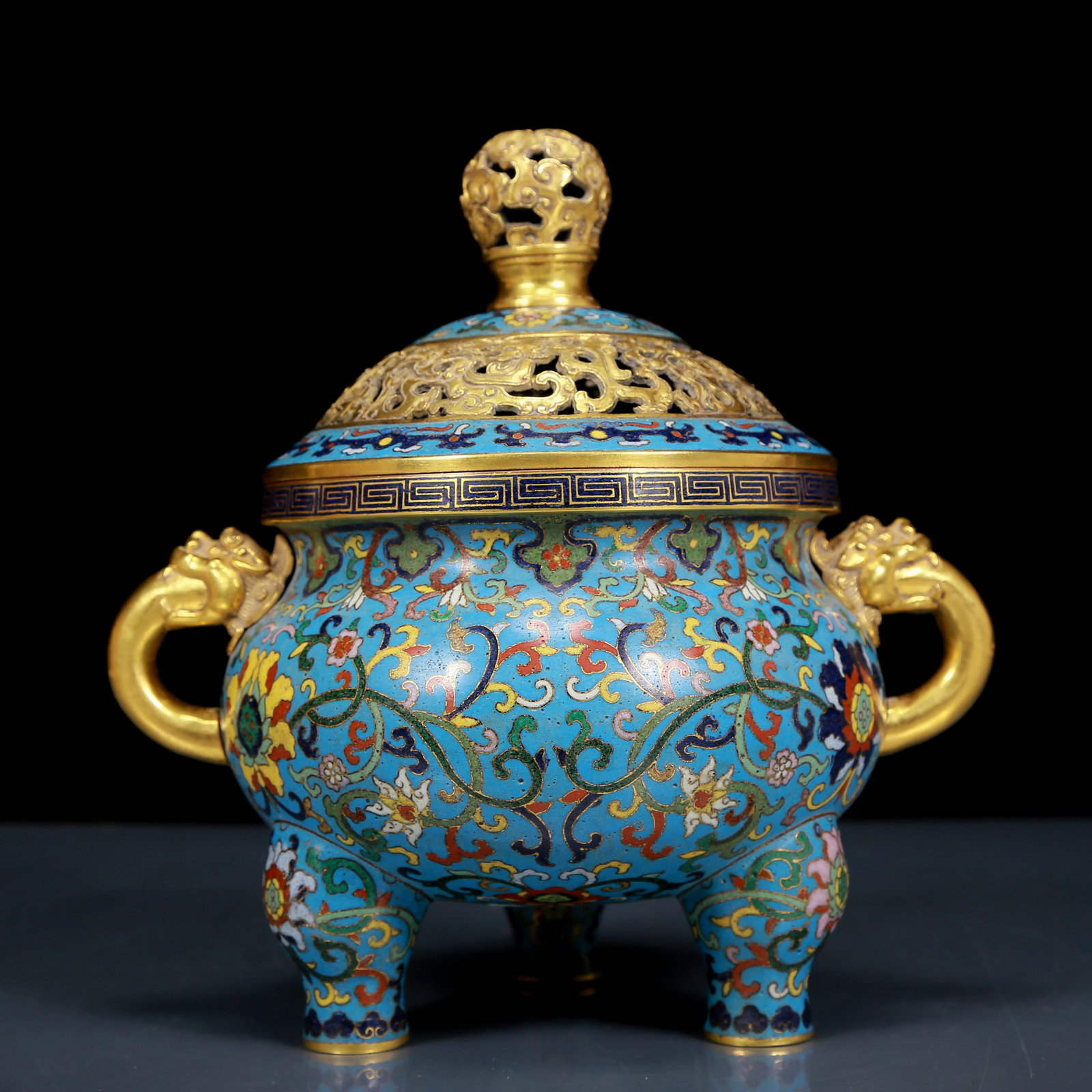 An Exquisite Cloisonne Lotus Pattern Tripod Dragon-Ears Censer with Cover: An Exquisite Cloisonne Lotus Pattern Tripod Dragon-Ears Censer with Cover,Qing Dynasty, China,Qianlong Four-character Mark,Size:7.9inx5.5inx7.5in；Weight:1270g 景泰蓝缠&#