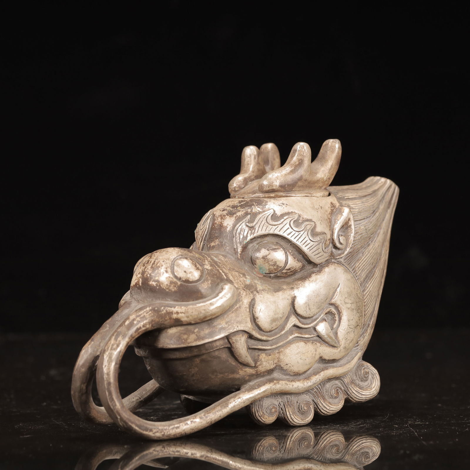 An Exquisite Silver Dragon Pattern Ewer - 4