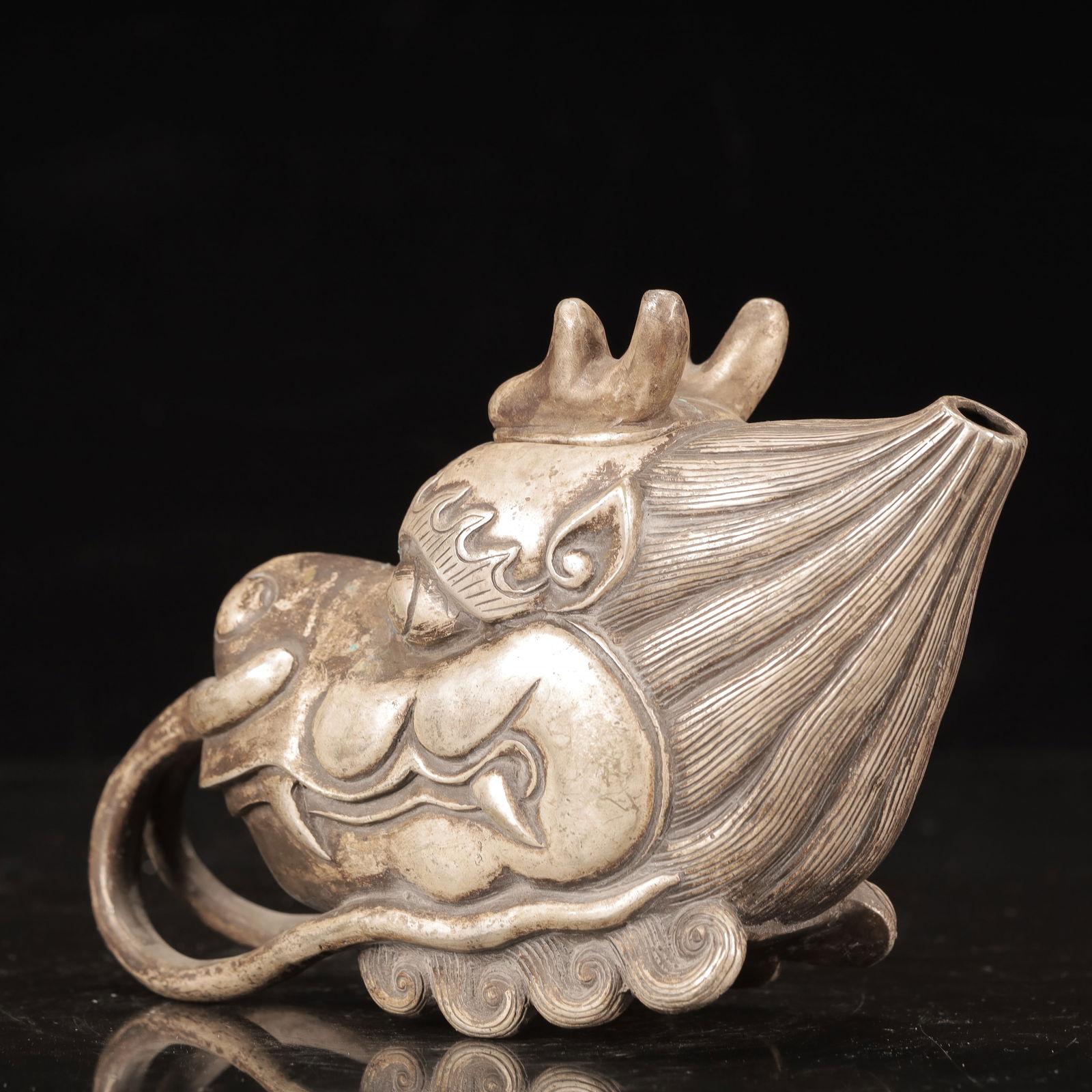 An Exquisite Silver Dragon Pattern Ewer - 6