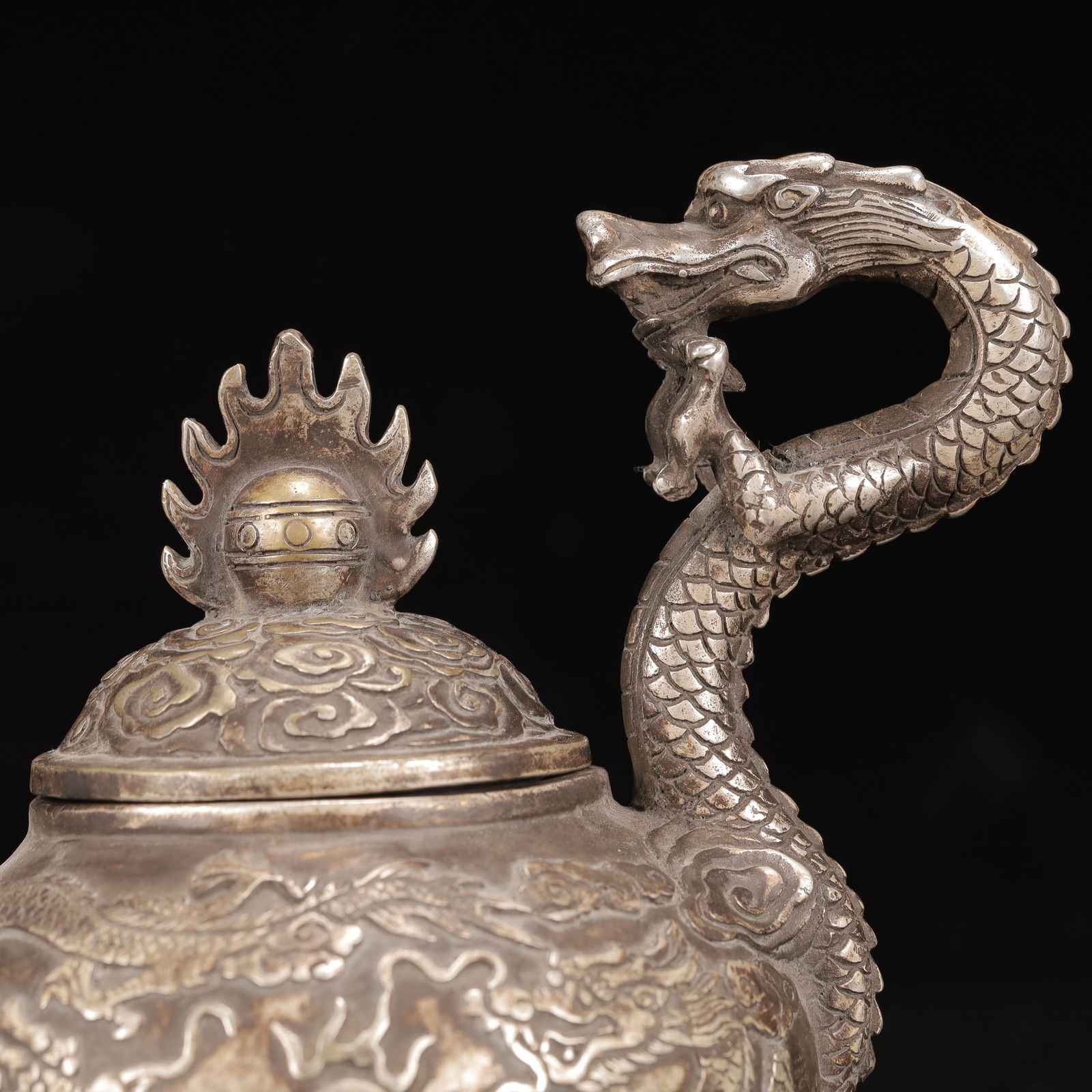 An Exquisite Silver Dragon Pattern Ewer - 2