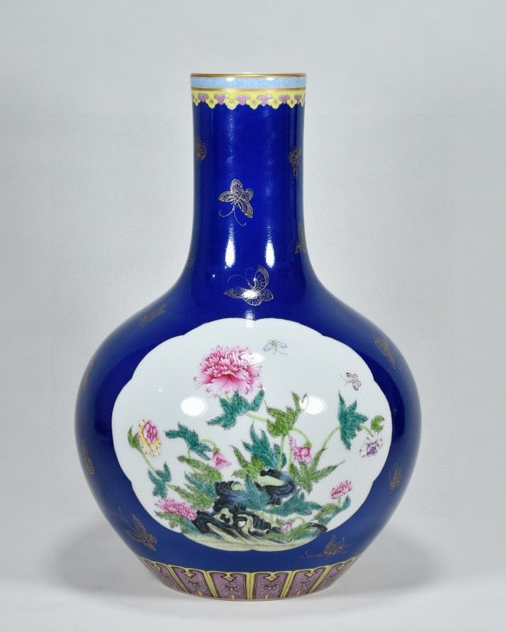 A Rare Ji Blue Glazed Painted Gold Flower and Butterfly Pattern Vase: A Rare Ji Blue Glazed Painted Gold Flower and Butterfly Pattern Vase,Qing Dynasty, China,Yongzheng Six-character Mark,Size:13inx9.1in 霁蓝釉描金花卉蝴&#